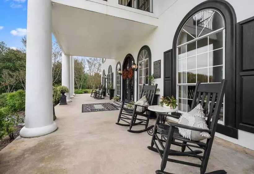 Aamiaismajoitus (B&B) The Plantation House Boutique Inn