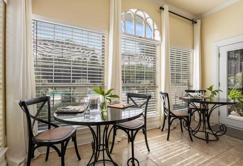 Aamiaismajoitus (B&B) The Plantation House Boutique Inn