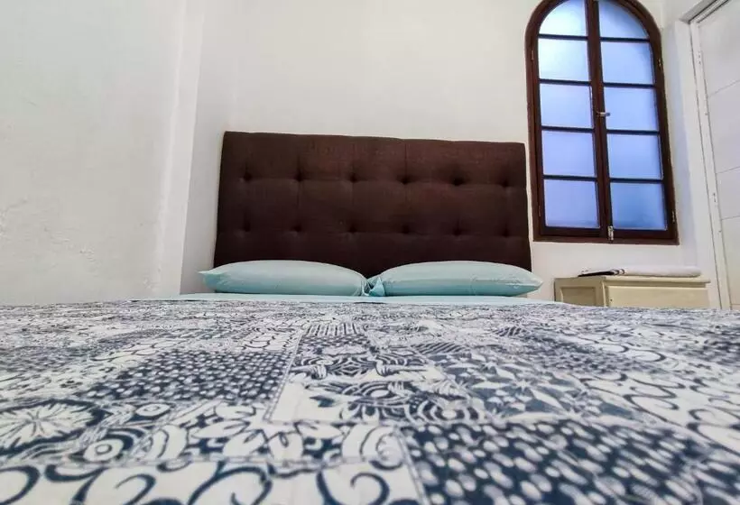 ホテル Hospedaje Nuna   Playa Huanchaco