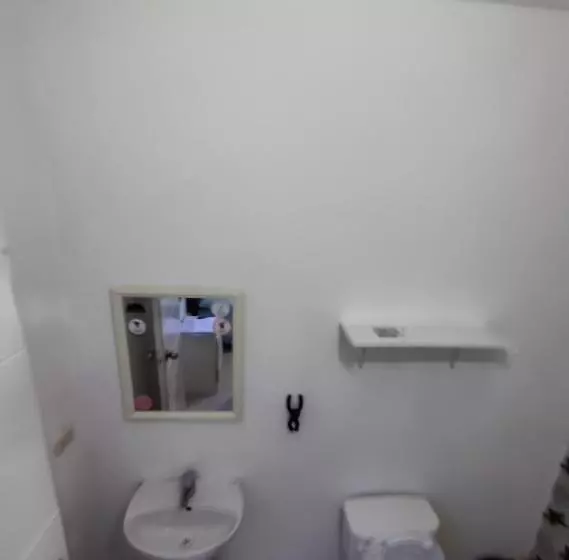 ホテル Hospedaje Nuna   Playa Huanchaco
