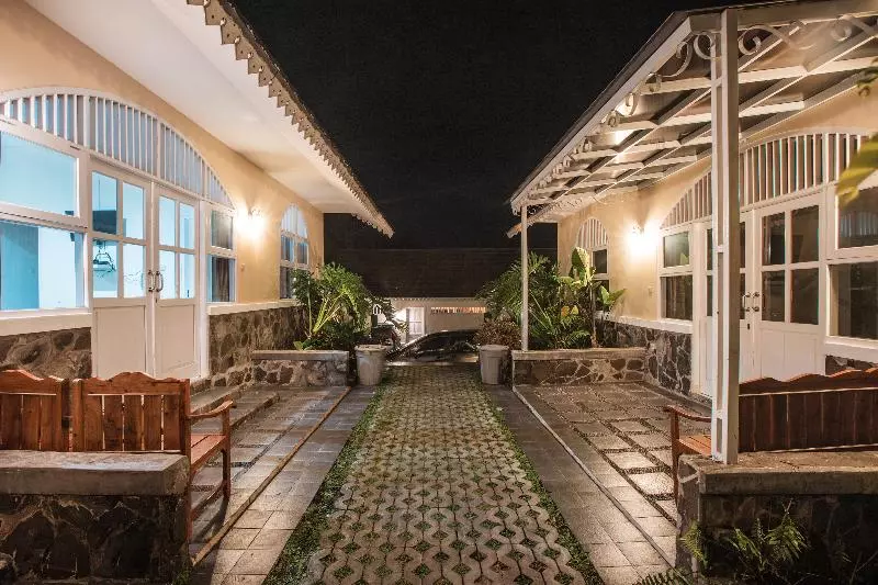 Hotel D Oasis Mountain Resort