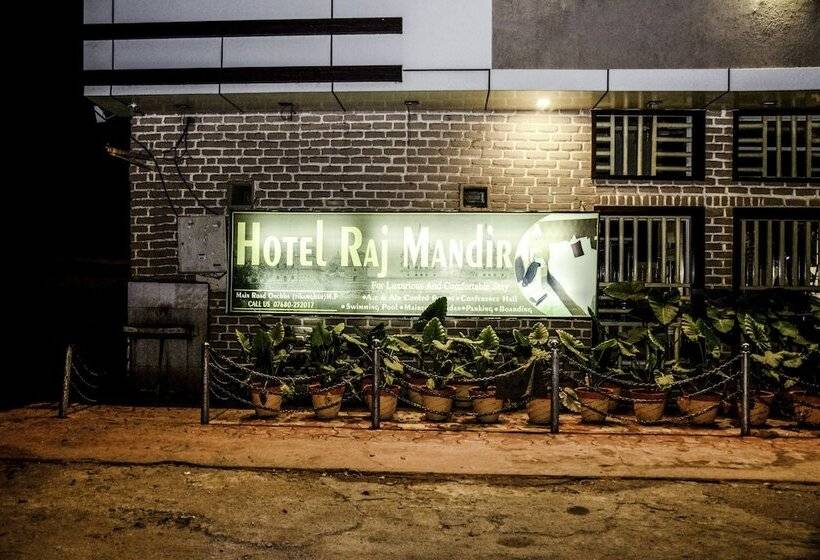 Oyo 23178 Hotel Raj Mandir