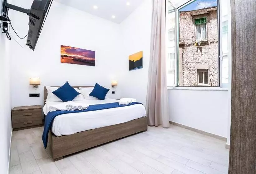 Palazzo Settembrini 49