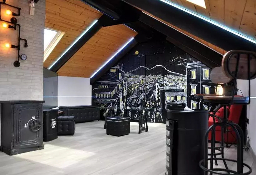 Palazzo Settembrini 49