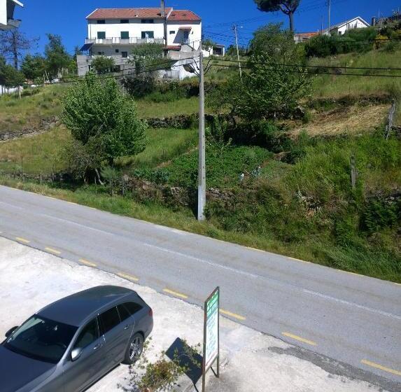 هاستل Monte Estrela