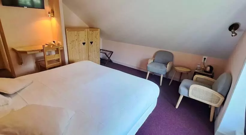 Hotelli Alti'pic Hôtel