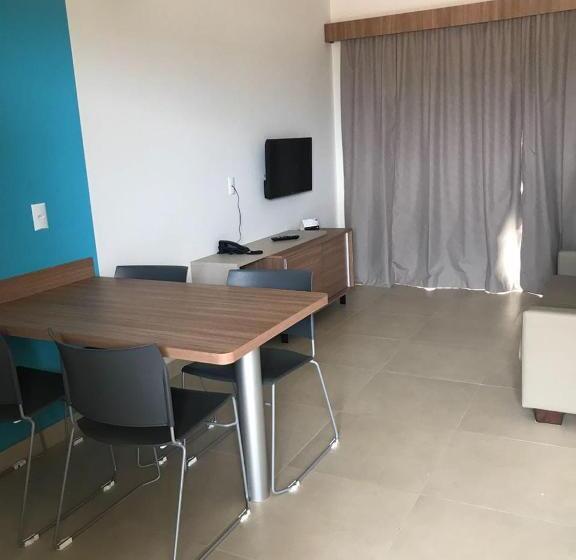 هتل Ilhas Do Lago Eco Resort