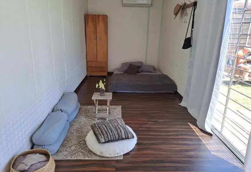 Hotelli La Estacion Colonia