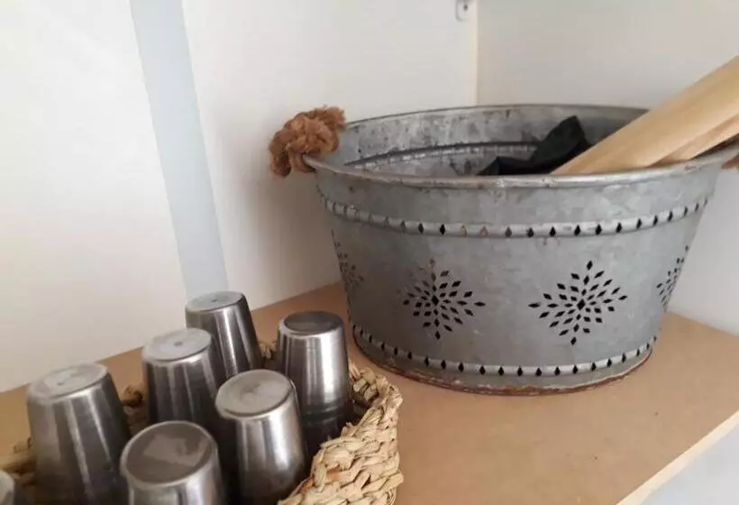 Hotelli La Estacion Colonia