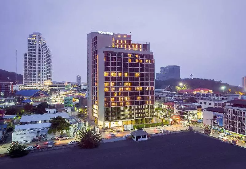 Hotelli Somerset Harbourview Sri Racha