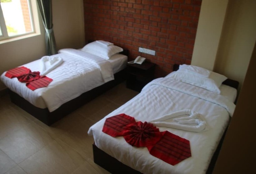 هتل The Pegu Lodge