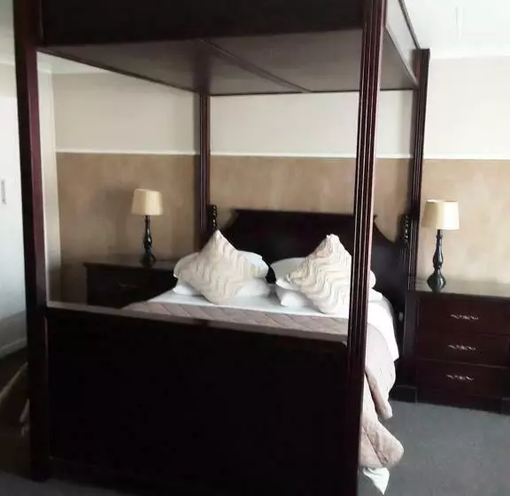 ペンション Cambridge Guesthouse