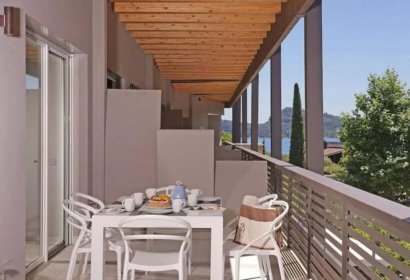 リゾートホテル Lamasu Rioverde   Lago Di Garda
