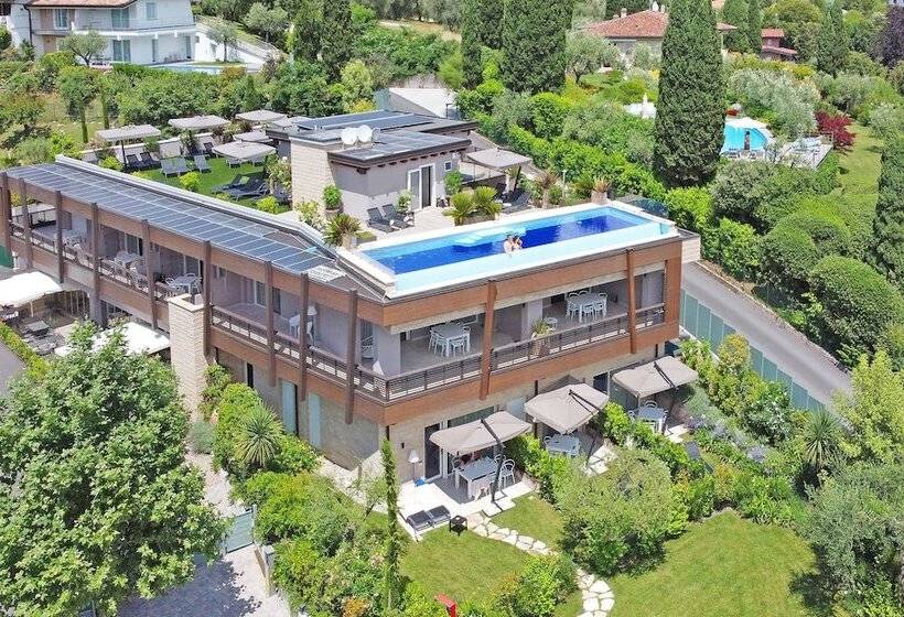 리조트 Lamasu Rioverde   Lago Di Garda
