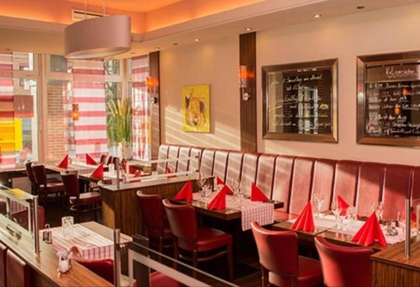 Отель Dithmarscher Hof