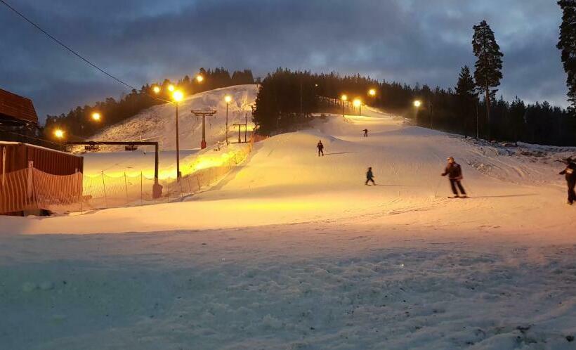 בית מלון כפרי L Monica