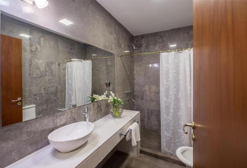 בית מלון כפרי Calina Casa De Huéspedes