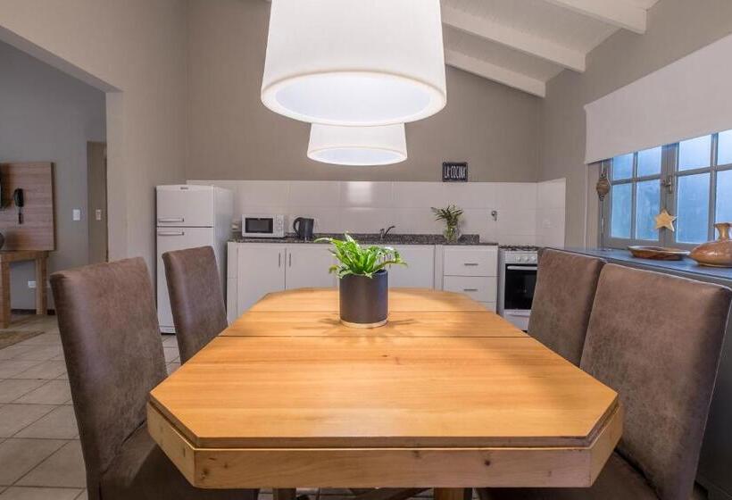 בית מלון כפרי Calina Casa De Huéspedes