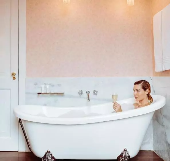 Hotelli Reggia Catarina