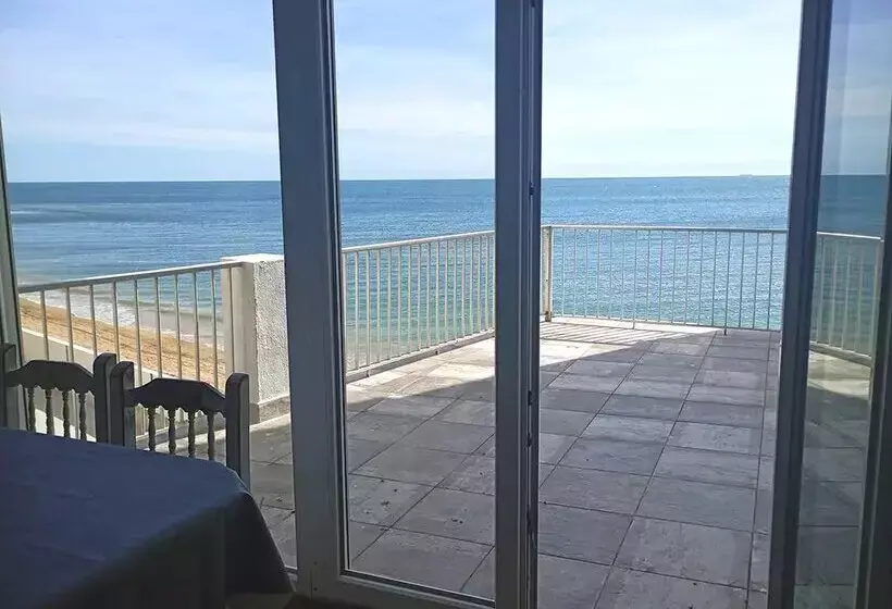 Apartamentos Los Rosales 3000