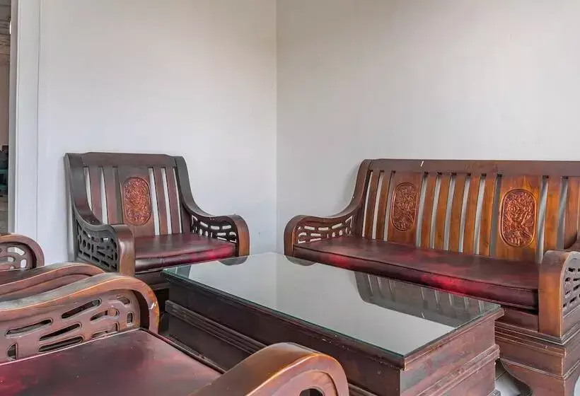 Hotelli O Guest House Pahlawan Syariah