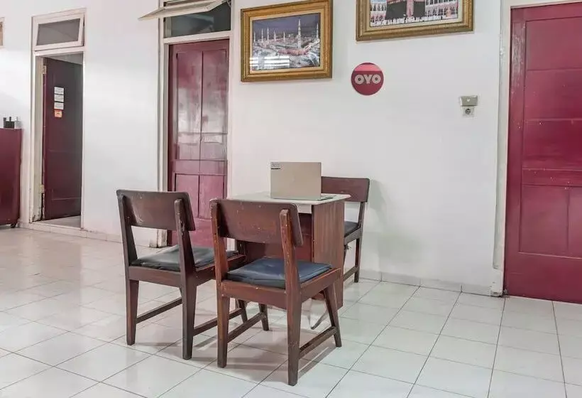 Hotelli O Guest House Pahlawan Syariah