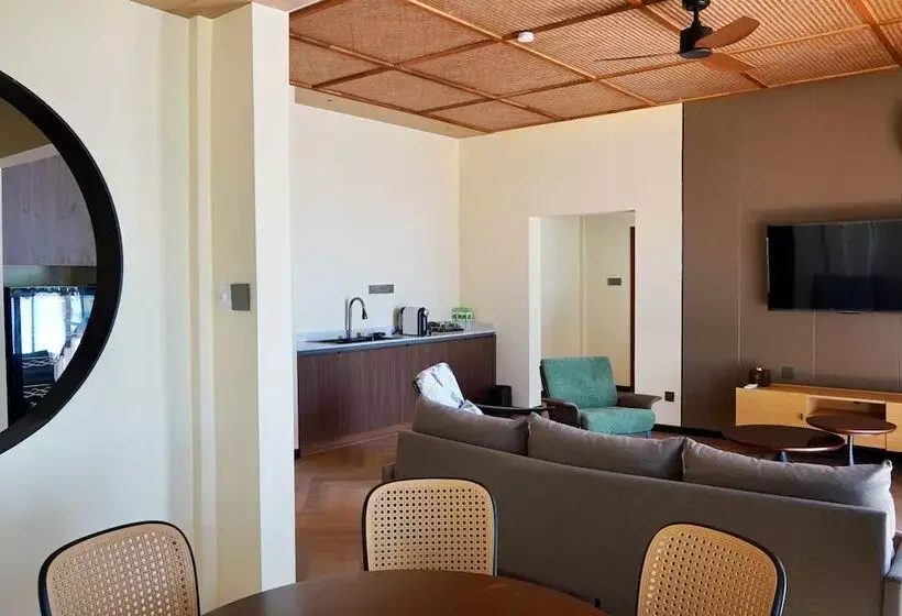 Lomakeskus Peridot By The Sea Redang