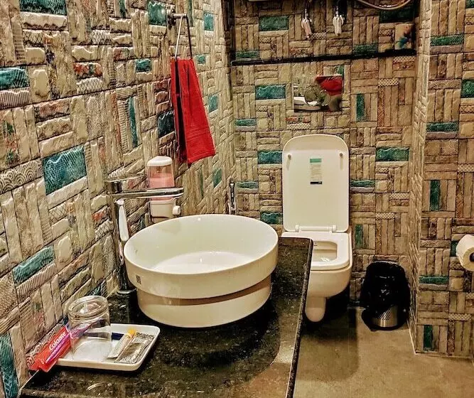 Aamiaismajoitus (B&B) Wood Stock Kasauli   Rooms & Cottages   Panoramic View & Balcony Rooms