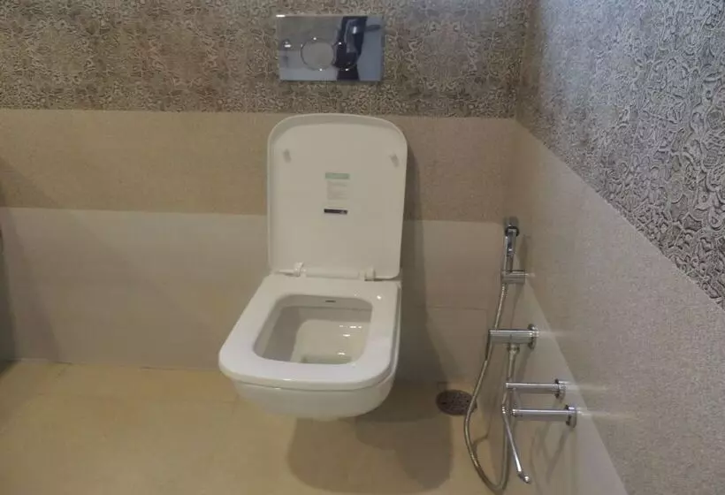 Aamiaismajoitus (B&B) Wood Stock Kasauli   Rooms & Cottages   Panoramic View & Balcony Rooms