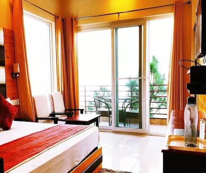 Aamiaismajoitus (B&B) Wood Stock Kasauli   Rooms & Cottages   Panoramic View & Balcony Rooms