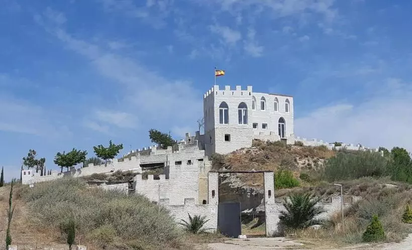 Hotelli Cueva Tardienta Monegros Adults Only