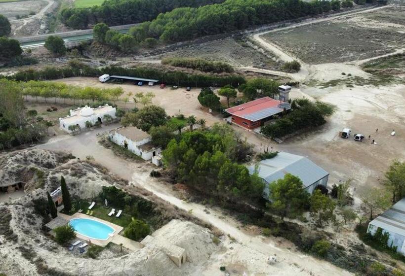 Отель Cueva Tardienta Monegros Adults Only