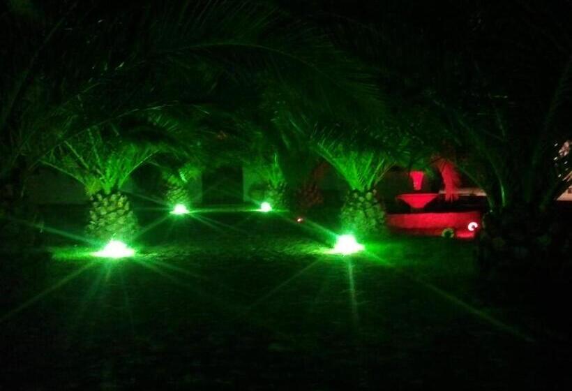 Отель Cueva Tardienta Monegros Adults Only