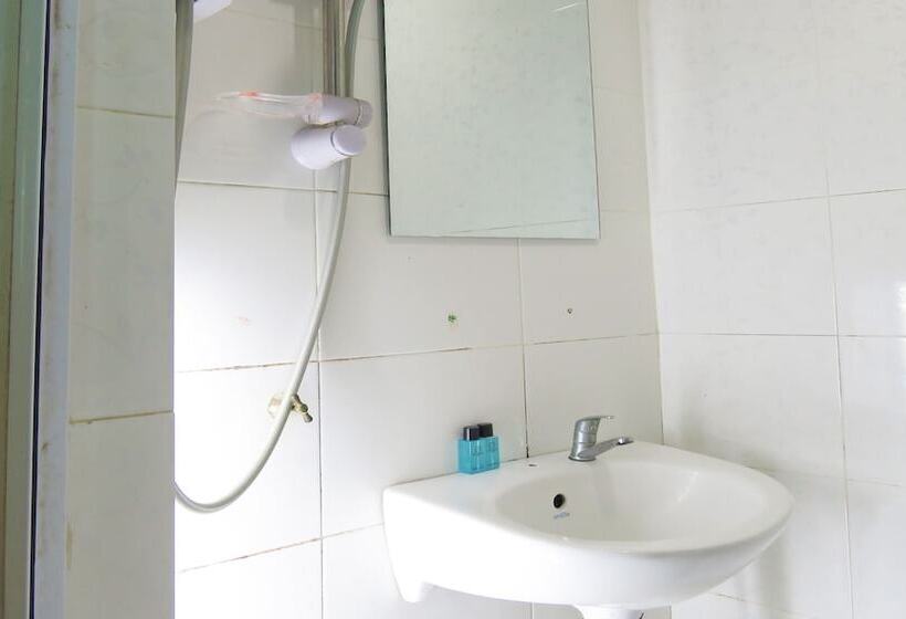 فندق Darulmakmur Scout Lodge