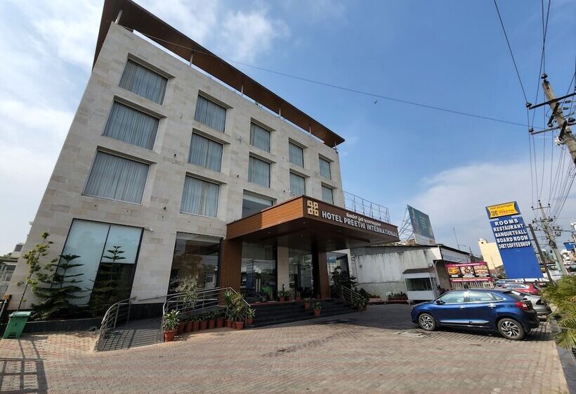هتل Preethi International