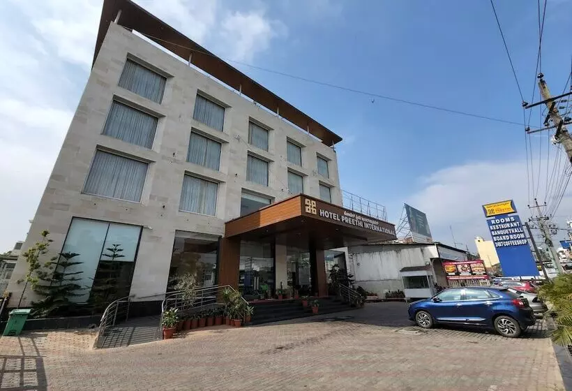 Hotel Preethi International