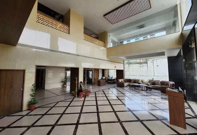 Hotel Preethi International