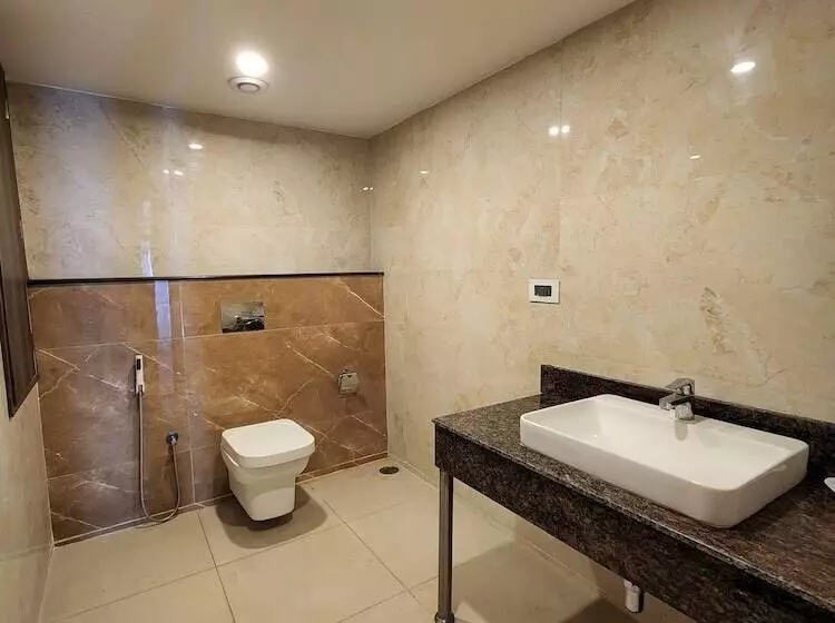Hotel Preethi International