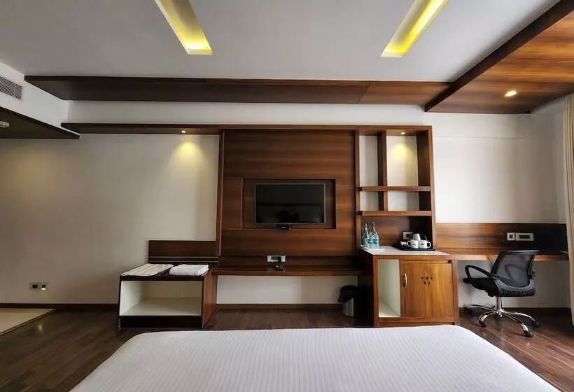 Hotel Preethi International