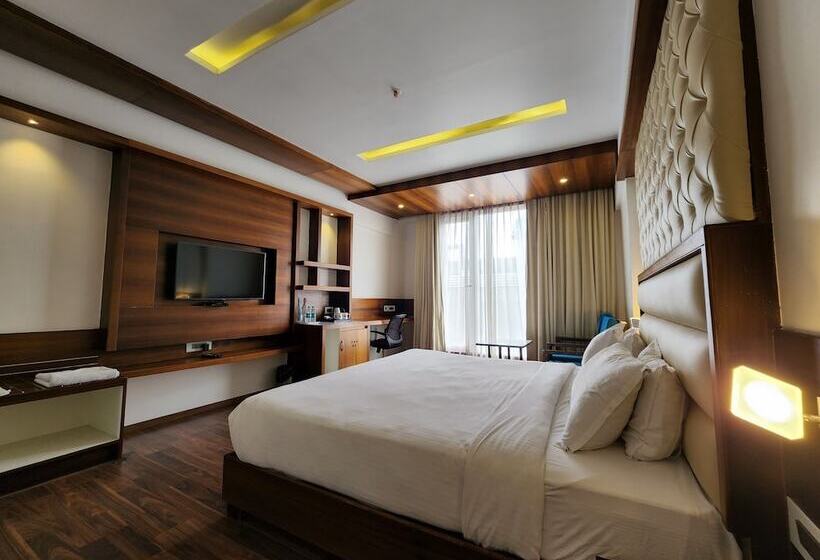 هتل Preethi International