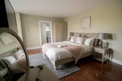 Majatalo West Haven House