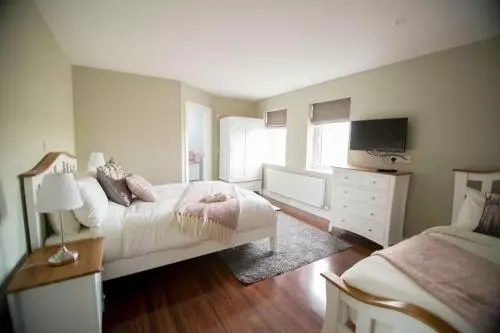 Majatalo West Haven House