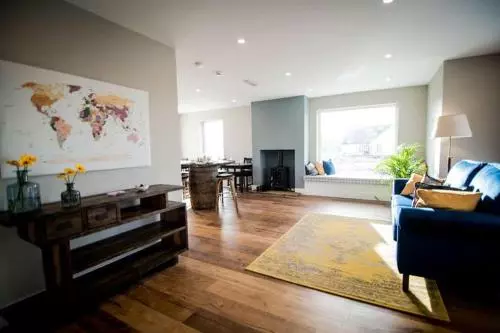 Majatalo West Haven House