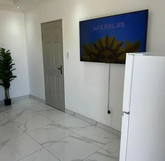 پانسیون Private Entrance Room Behind Out Of Africa