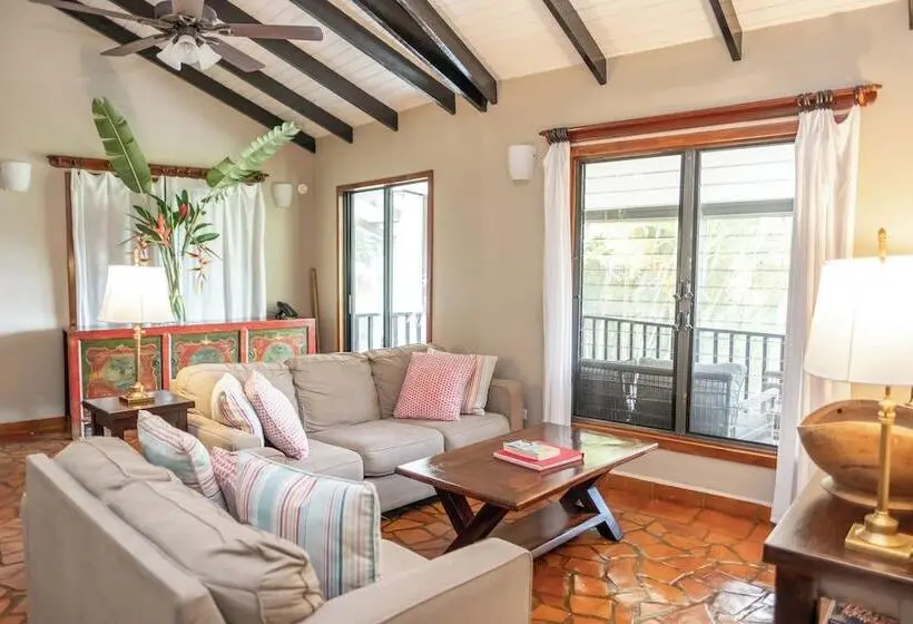 ホテル Copal Tree Lodge A Muy Ono Resort