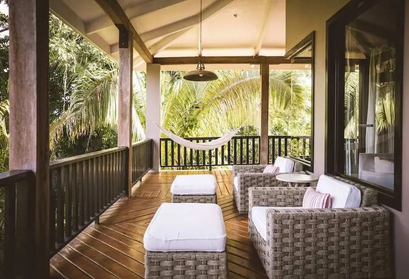 ホテル Copal Tree Lodge A Muy Ono Resort