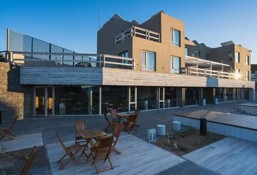 Hotelli Rayentray Puerto Piramides