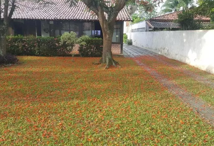 Retkeilymaja Pousada Solar Tropical