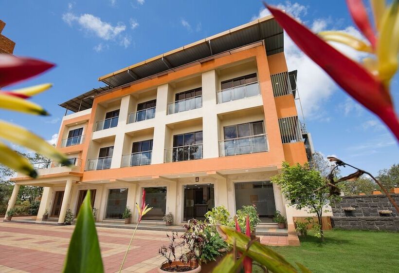 בית מלון כפרי City Palace Resort