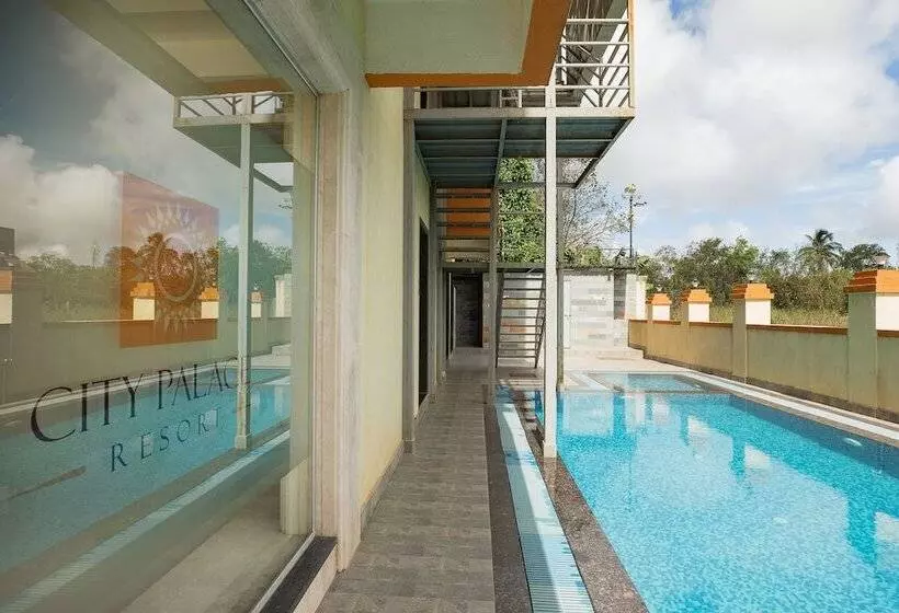 Hotelli City Palace Resort